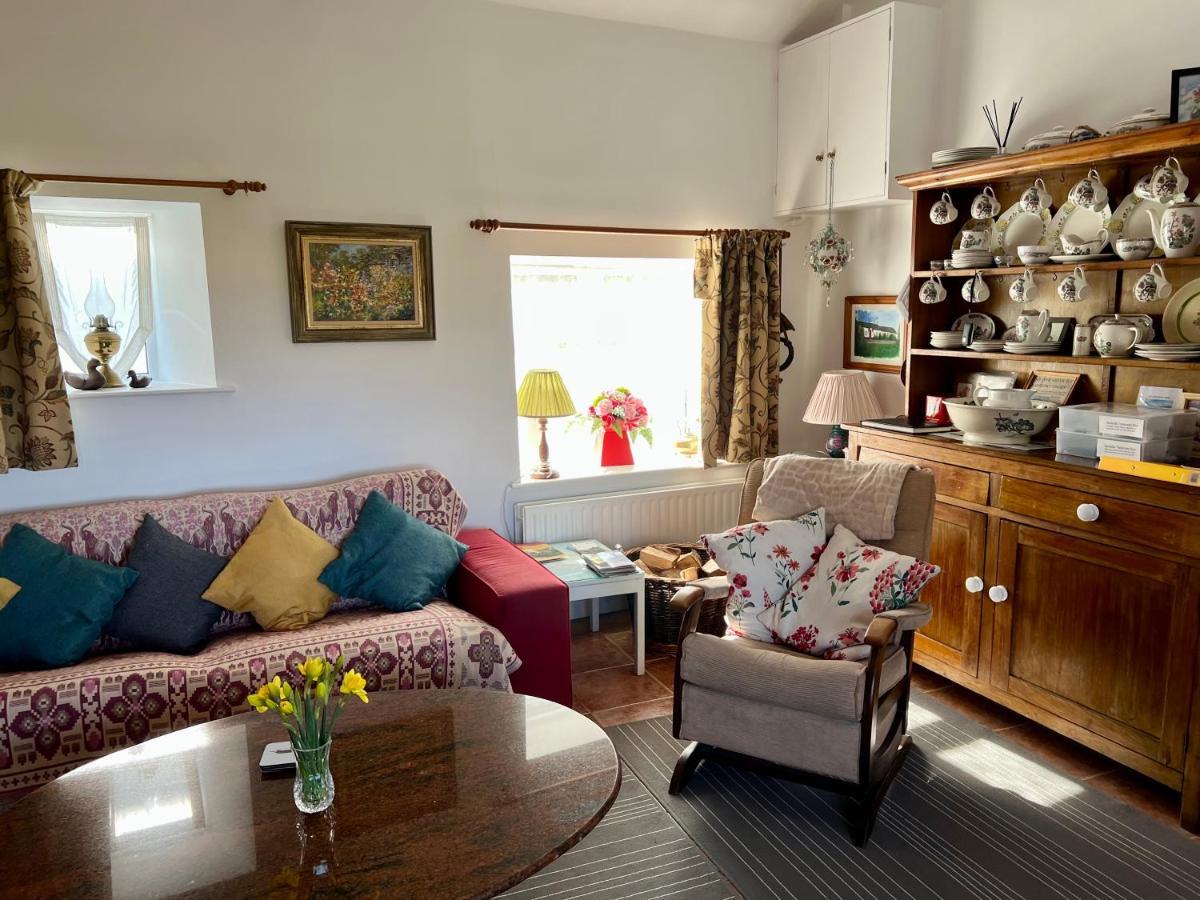 Tornaroan Cottage バリーキャッスル エクステリア 写真