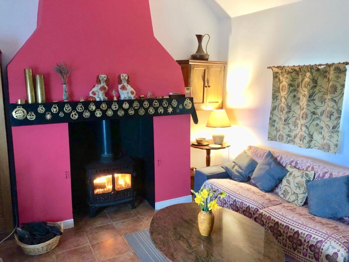Tornaroan Cottage バリーキャッスル エクステリア 写真